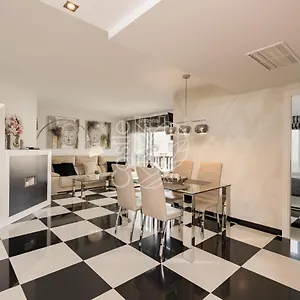 Malaga Puerto Marina Playa Vacacional Luxury Apartamento Benalmádena